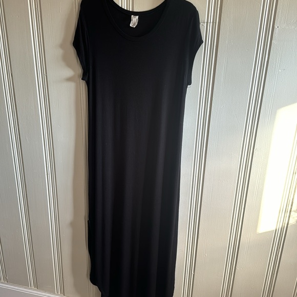 Long Black Dress by Acting Pro Size Large - Picture 2 of 6